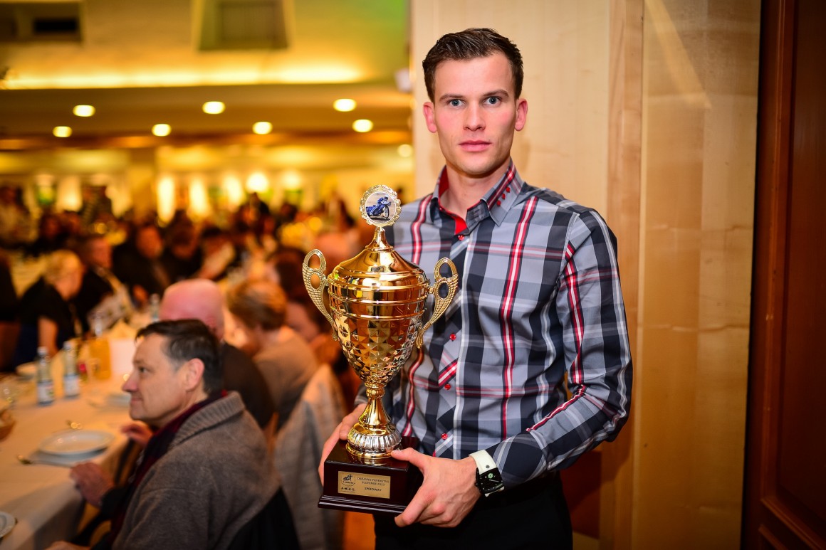 AMZS podelitev nagrad najboljim motoportnikom