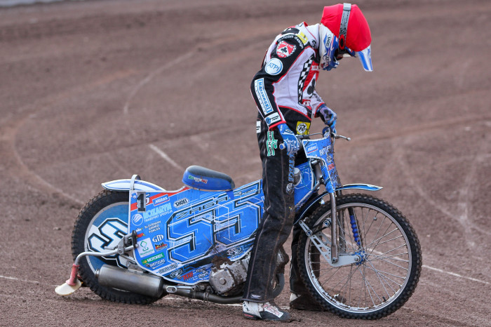 HB_Zagar_RedLights HB_Zagar_RedLights